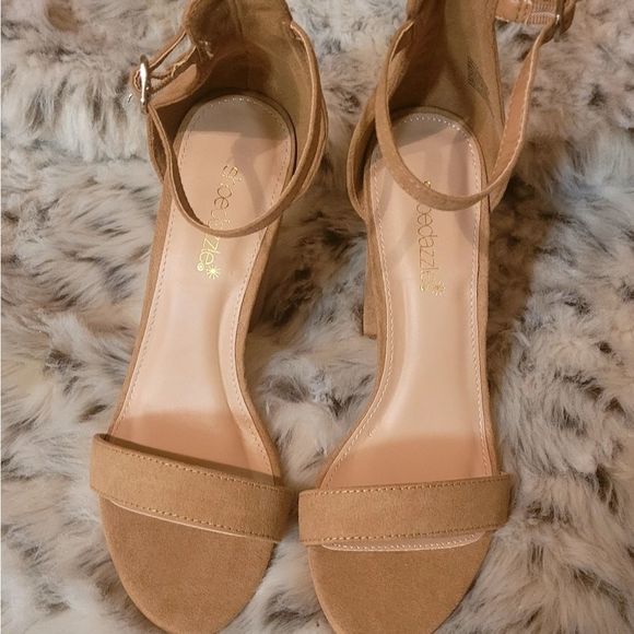 New in Box Shoe Dazzle Tonya boho block faux-suede heel - Picture 8 of 14